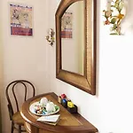 Trastever Bed & Breakfast 4*