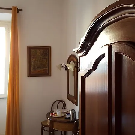 Trastever 4* روما